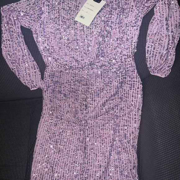 SEQUINED ILLUSION PUFF SLEEVE V NECK MIDI DRESS - Picture 6 of 6